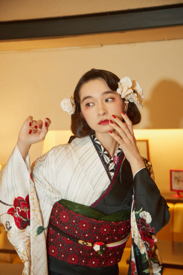 漆黒の華|振袖レンタル FL-019